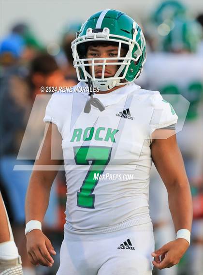 Thumbnail 2 in Eagle Rock vs Monrovia photogallery.