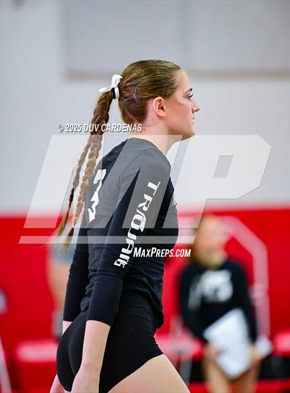 Thumbnail 2 in Oak Ridge vs. Whitney (CIF SJS Div 1 Semifinals Stunt) photogallery.