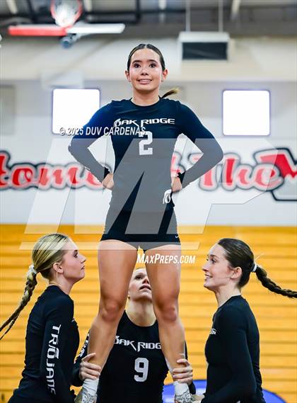 Thumbnail 2 in Oak Ridge vs. Whitney (CIF SJS Div 1 Semifinals Stunt) photogallery.