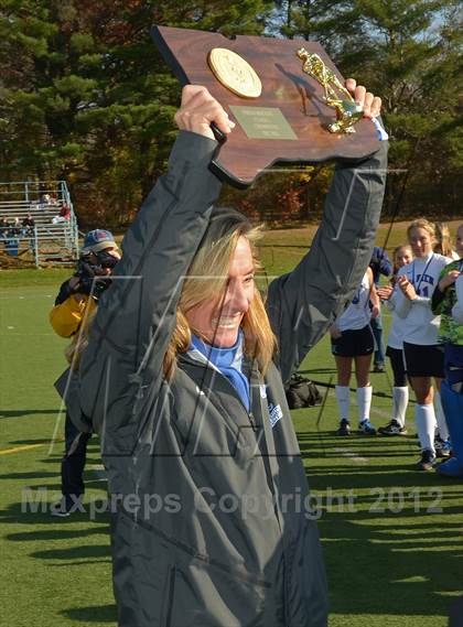 Thumbnail 3 in Cheshire vs Darien (CIAC Class L Final) photogallery.