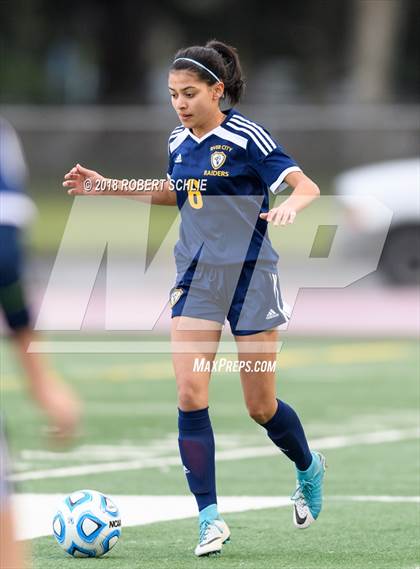 Thumbnail 2 in Roseville vs. River City (CIF SJS D2 Final) photogallery.