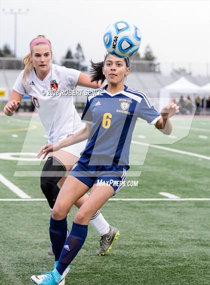 Thumbnail 2 in Roseville vs. River City (CIF SJS D2 Final) photogallery.