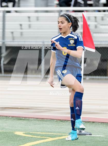 Thumbnail 3 in Roseville vs. River City (CIF SJS D2 Final) photogallery.