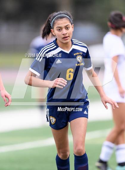 Thumbnail 3 in Roseville vs. River City (CIF SJS D2 Final) photogallery.