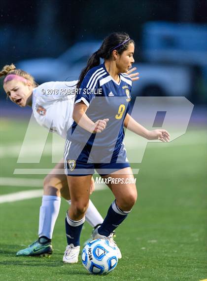 Thumbnail 3 in Roseville vs. River City (CIF SJS D2 Final) photogallery.