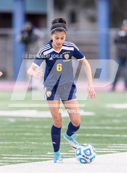 Thumbnail 2 in Roseville vs. River City (CIF SJS D2 Final) photogallery.