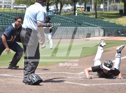 Thumbnail 3 in Santiago vs. Roosevelt (County Clash) photogallery.