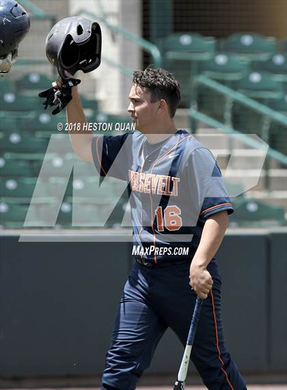 Thumbnail 3 in Santiago vs. Roosevelt (County Clash) photogallery.