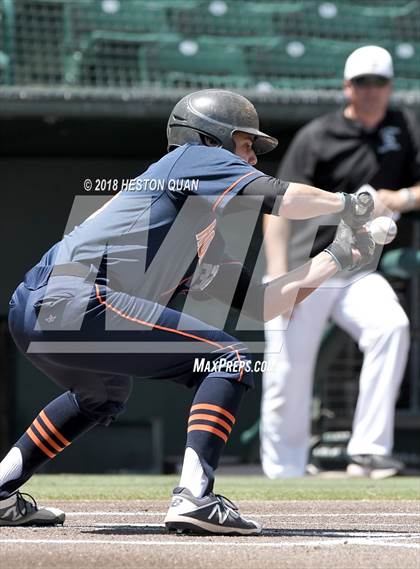 Thumbnail 2 in Santiago vs. Roosevelt (County Clash) photogallery.