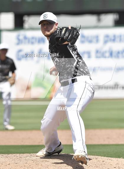 Thumbnail 1 in Santiago vs. Roosevelt (County Clash) photogallery.