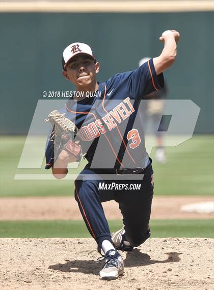 Thumbnail 2 in Santiago vs. Roosevelt (County Clash) photogallery.