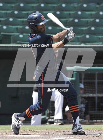 Thumbnail 3 in Santiago vs. Roosevelt (County Clash) photogallery.