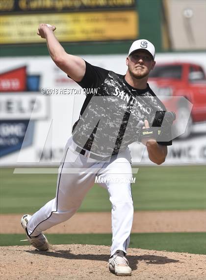 Thumbnail 1 in Santiago vs. Roosevelt (County Clash) photogallery.