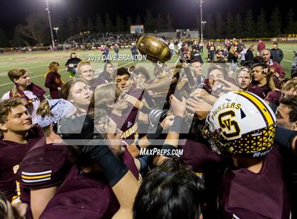Thumbnail 1 in Royal @ Simi Valley photogallery.