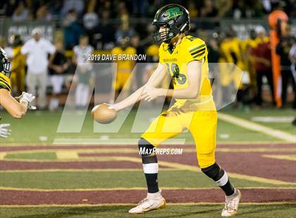 Thumbnail 1 in Royal @ Simi Valley photogallery.