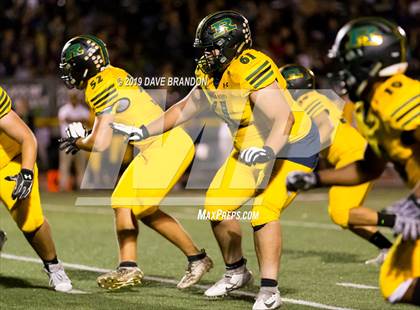 Thumbnail 3 in Royal @ Simi Valley photogallery.
