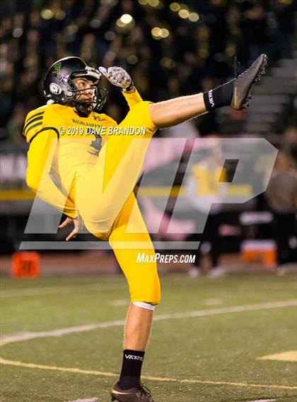Thumbnail 1 in Royal @ Simi Valley photogallery.
