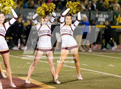 Thumbnail 2 in Royal @ Simi Valley photogallery.
