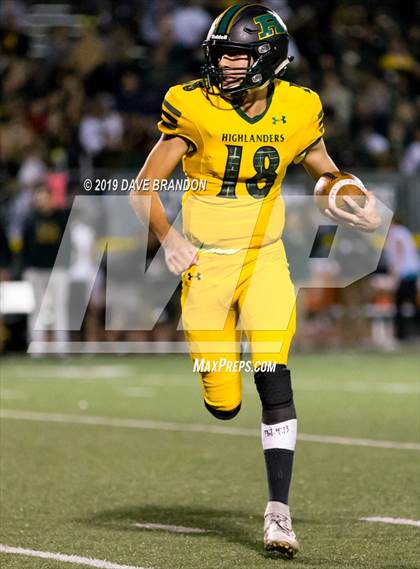Thumbnail 2 in Royal @ Simi Valley photogallery.