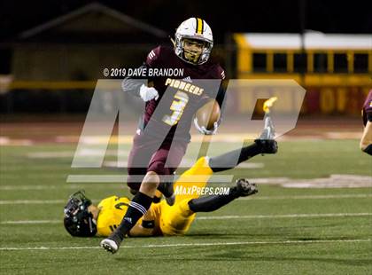 Thumbnail 1 in Royal @ Simi Valley photogallery.