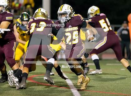 Thumbnail 2 in Royal @ Simi Valley photogallery.