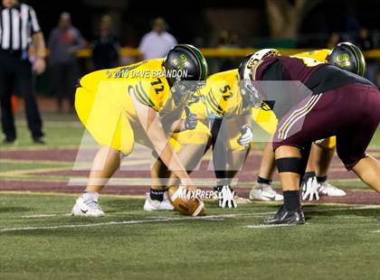Thumbnail 2 in Royal @ Simi Valley photogallery.