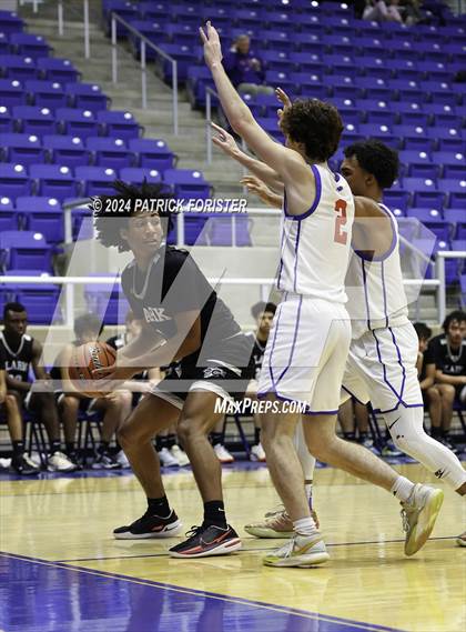 Thumbnail 3 in Parish Episcopal vs. Clark (NISD/NEISD Tournament) photogallery.
