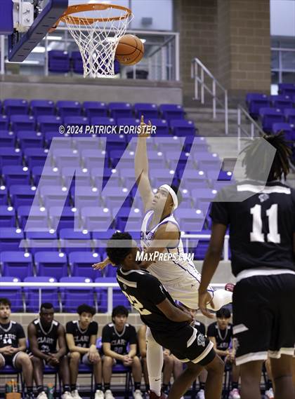 Thumbnail 1 in Parish Episcopal vs. Clark (NISD/NEISD Tournament) photogallery.