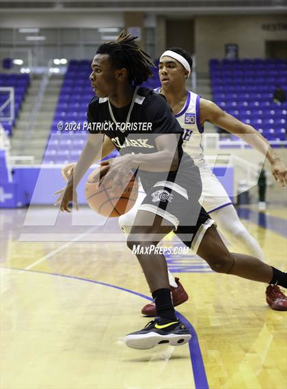 Thumbnail 3 in Parish Episcopal vs. Clark (NISD/NEISD Tournament) photogallery.
