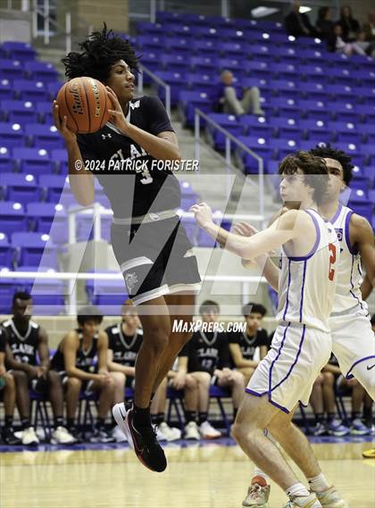 Thumbnail 1 in Parish Episcopal vs. Clark (NISD/NEISD Tournament) photogallery.