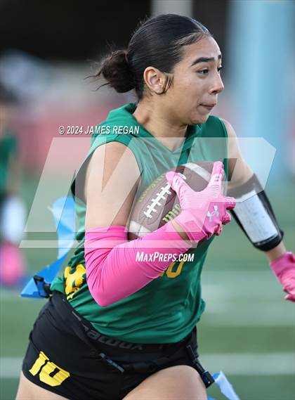 Thumbnail 1 in Sequoia vs. Capuchino (Hillsdale) photogallery.