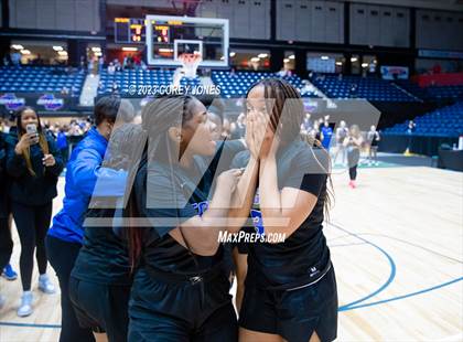 Thumbnail 3 in Mount Paran Christian vs Banks County (GHSA 2A State Championship) photogallery.