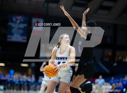 Thumbnail 3 in Mount Paran Christian vs Banks County (GHSA 2A State Championship) photogallery.