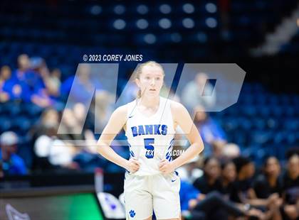 Thumbnail 3 in Mount Paran Christian vs Banks County (GHSA 2A State Championship) photogallery.