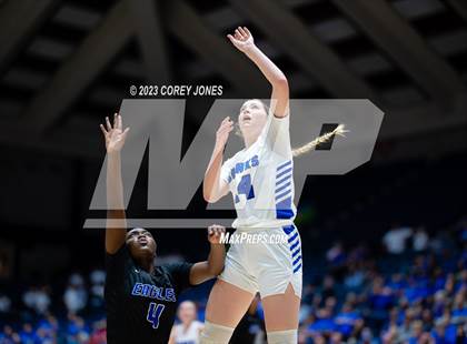 Thumbnail 2 in Mount Paran Christian vs Banks County (GHSA 2A State Championship) photogallery.