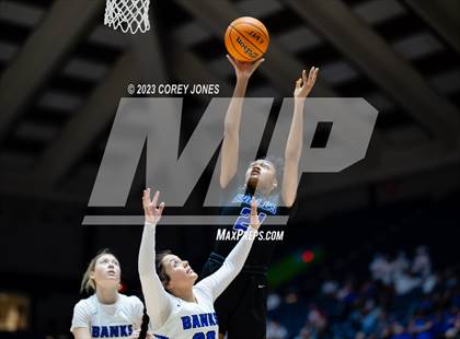 Thumbnail 1 in Mount Paran Christian vs Banks County (GHSA 2A State Championship) photogallery.