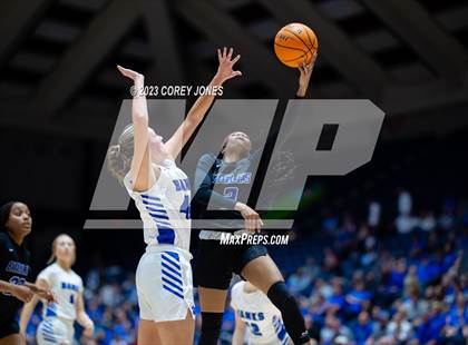 Thumbnail 3 in Mount Paran Christian vs Banks County (GHSA 2A State Championship) photogallery.