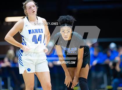 Thumbnail 1 in Mount Paran Christian vs Banks County (GHSA 2A State Championship) photogallery.
