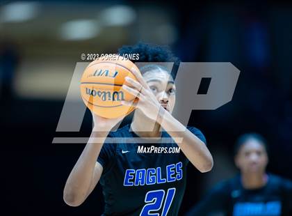 Thumbnail 2 in Mount Paran Christian vs Banks County (GHSA 2A State Championship) photogallery.