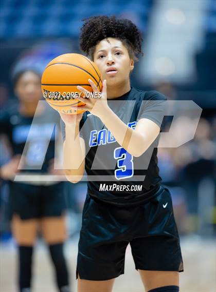 Thumbnail 2 in Mount Paran Christian vs Banks County (GHSA 2A State Championship) photogallery.
