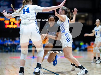 Thumbnail 3 in Mount Paran Christian vs Banks County (GHSA 2A State Championship) photogallery.