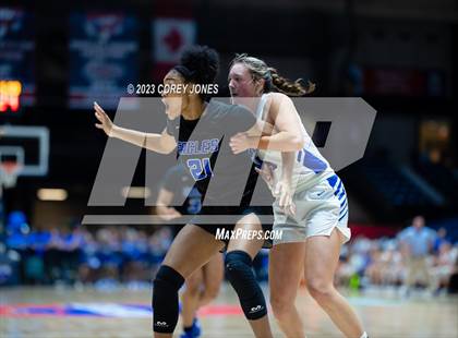 Thumbnail 1 in Mount Paran Christian vs Banks County (GHSA 2A State Championship) photogallery.