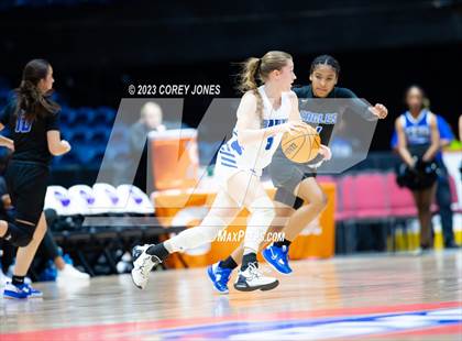 Thumbnail 3 in Mount Paran Christian vs Banks County (GHSA 2A State Championship) photogallery.