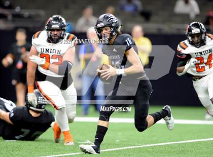 Thumbnail 3 in Sterlington vs. Union Parish (LHSAA 3A Final)  photogallery.