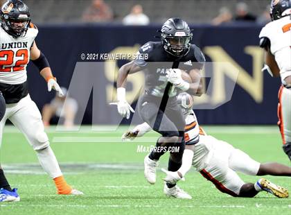 Thumbnail 2 in Sterlington vs. Union Parish (LHSAA 3A Final)  photogallery.