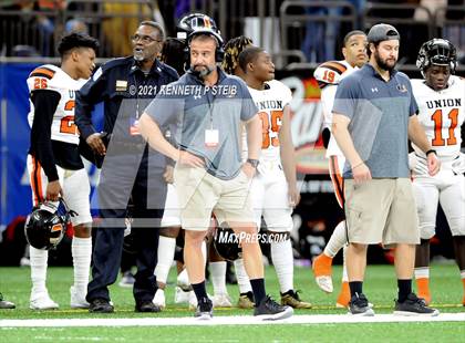 Thumbnail 1 in Sterlington vs. Union Parish (LHSAA 3A Final)  photogallery.
