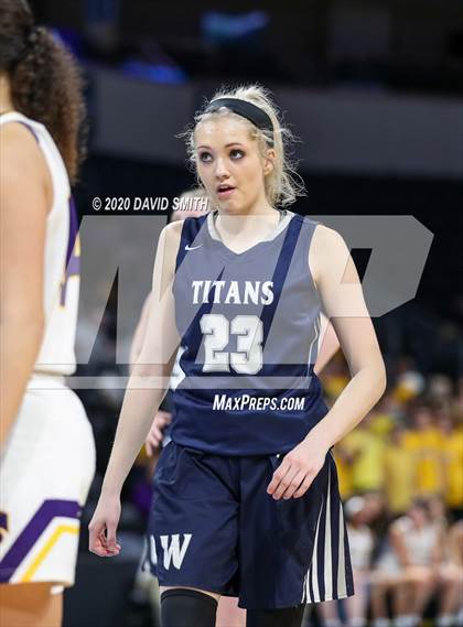 Thumbnail 2 in Lee's Summit West vs. Blue Springs (MSHSAA Class 5 Sectional) photogallery.