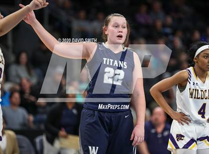 Thumbnail 1 in Lee's Summit West vs. Blue Springs (MSHSAA Class 5 Sectional) photogallery.