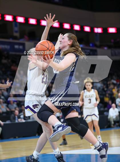Thumbnail 1 in Lee's Summit West vs. Blue Springs (MSHSAA Class 5 Sectional) photogallery.