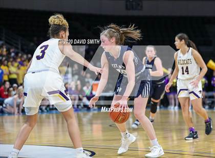 Thumbnail 3 in Lee's Summit West vs. Blue Springs (MSHSAA Class 5 Sectional) photogallery.